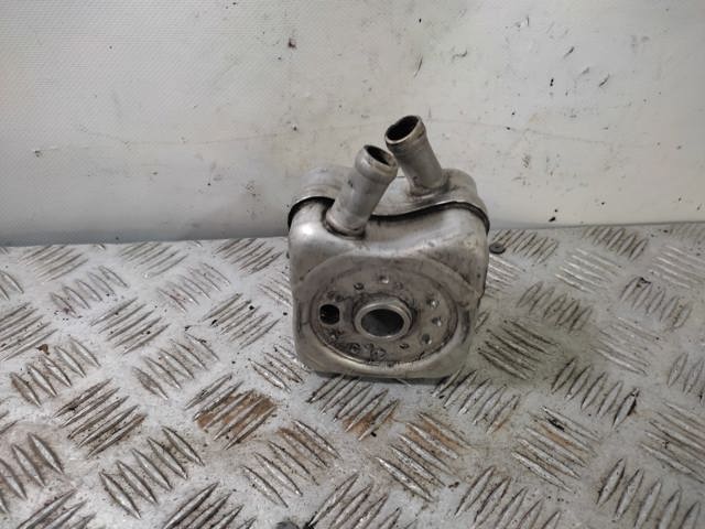 VAG 028117021L Radiador de aceite debajo del filtro  en stock Terrassa