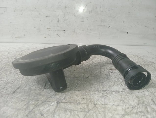 Válvula ventilación cárter 028129101E VAG