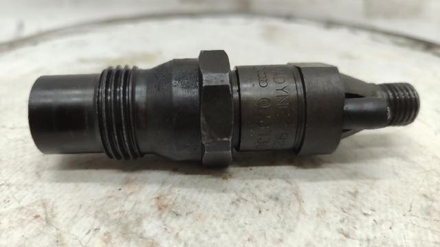 VAG 028130201C Inyector de combustible  disponible España