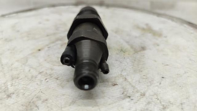 028130201C Inyector de combustible  disponible Utrera