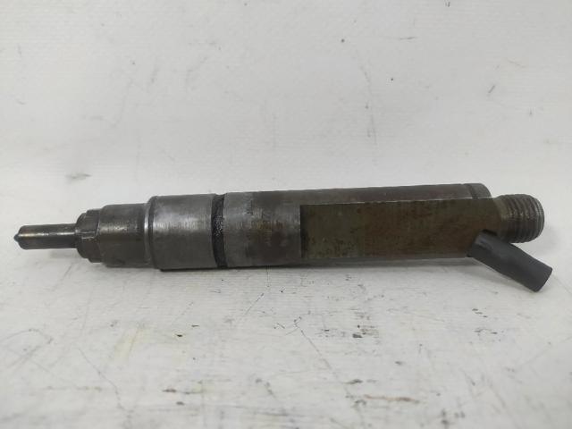 028130201G Inyector de combustible  disponible Málaga