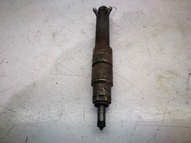Inyector-bomba Audi A6  (4A5)