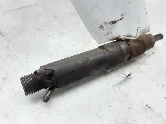028130201G Inyector de combustible  comprar en Reus
