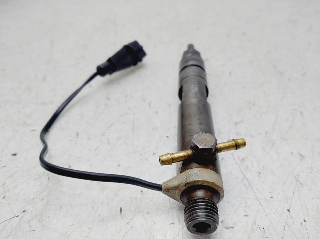 028130201J VAG Inyector de combustible  comprar en Lleida