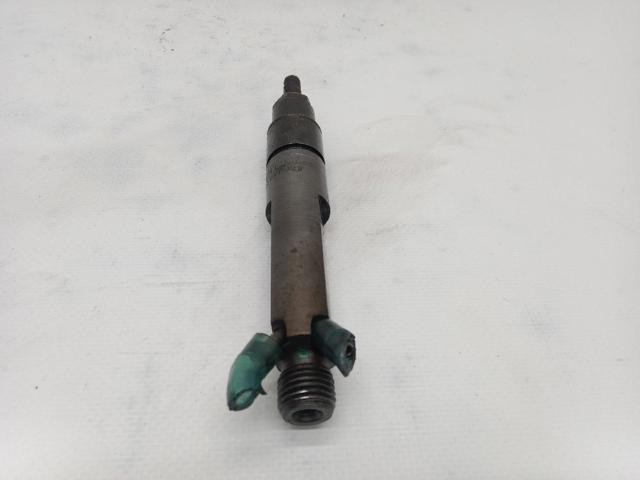 028130201T Inyector de combustible  disponible Utrera