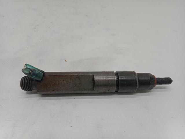 028130201T Inyector de combustible  comprar en Reus