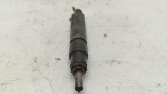 028130201T Inyector de combustible  disponible Burgos