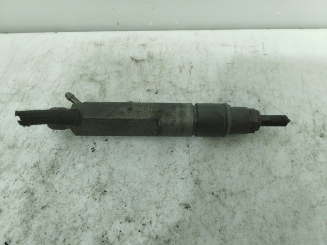 028130202P VAG Inyector de combustible  disponible Ourense