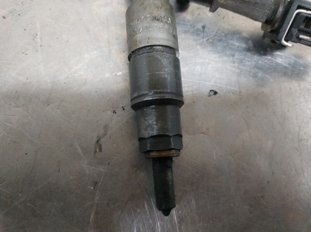 028130202Q VAG