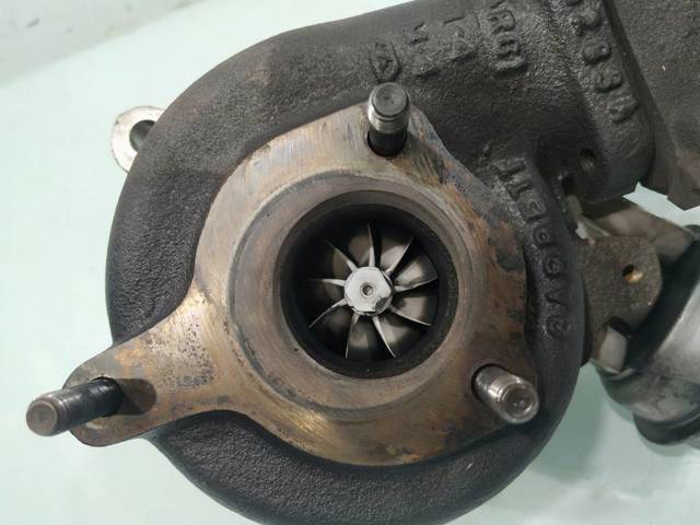028145702R VAG Turbocompresor  disponible Ourense