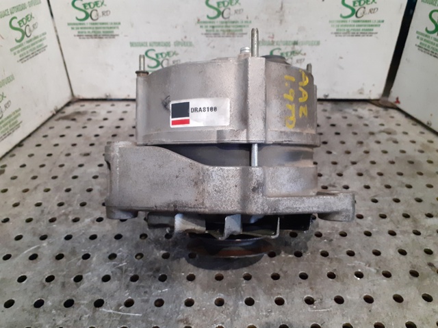 Alternador del motor 028903023D VAG