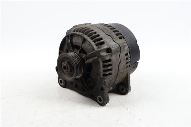 VAG 028903028F Alternador  en stock Salamanca