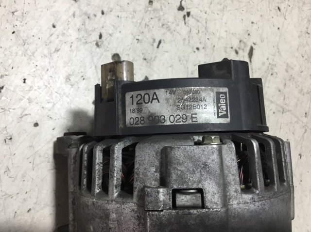 VAG 028903029E Alternador  comprar en Ponferrada