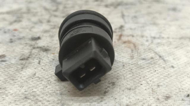 028906081 Sensor de temperatura del aire de admisión  en stock Castellón