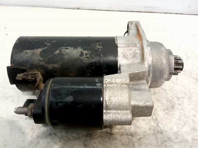 VAG 02A911024D Motor de arranque  disponible Lugo