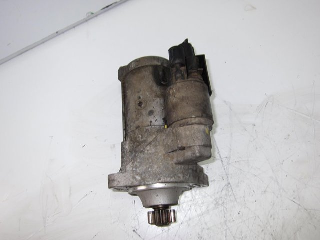 VAG 02E911023T Motor de arranque  en stock Salamanca
