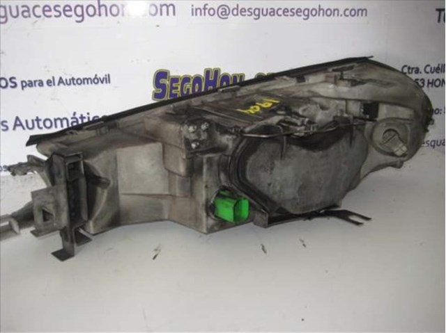 FORD 0301098206 Faro derecho  en stock Terrassa