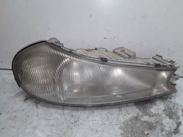 Faro delantero derecho Ford Mondeo II sedán comprar en España