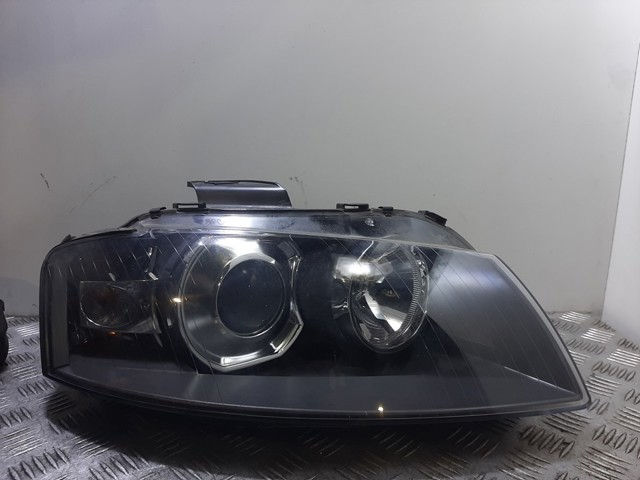 Luz derecha 0301206278 VAG