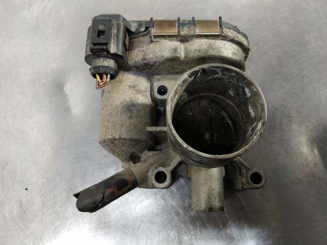 VAG 030133062A Cuerpo de mariposa  en stock Terrassa