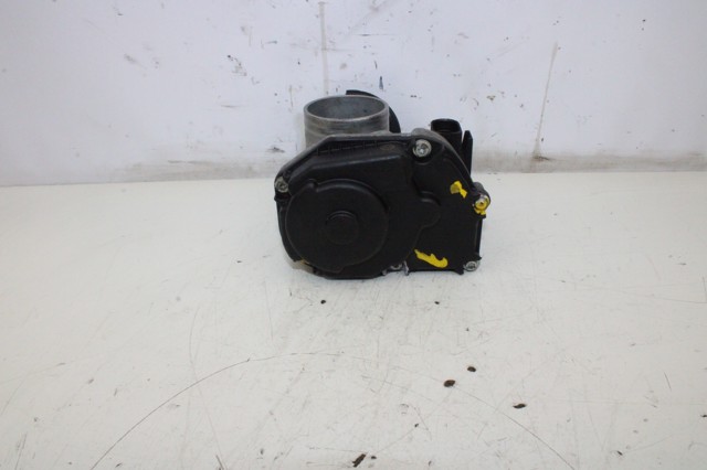 VAG 030133064D Cuerpo de aceleración completo  disponible Valladolid