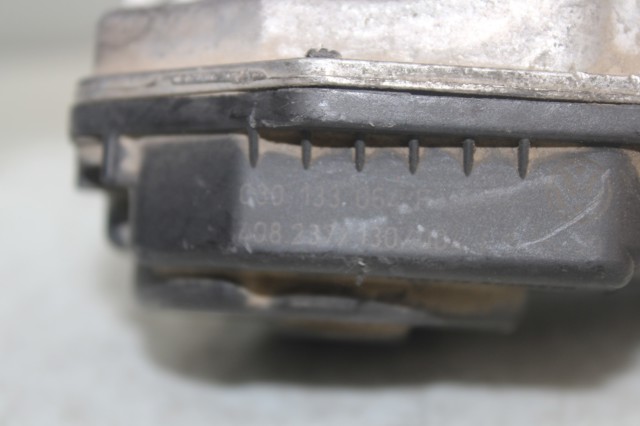 VAG 030133064F Cuerpo de aceleración completo  disponible España