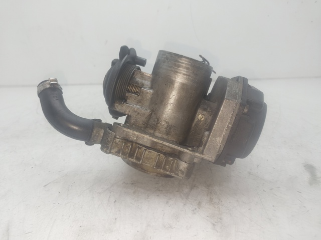 Caja de mariposa Seat Ibiza II (6K1)