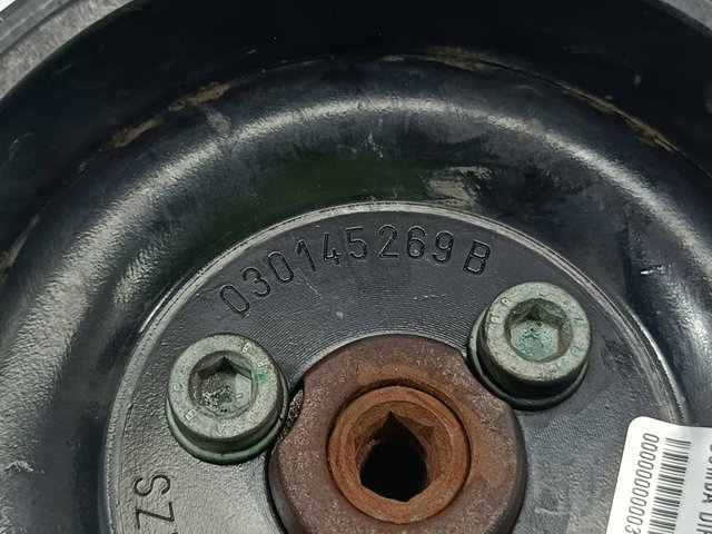 VAG 030145157 Bomba de dirección  en stock Salamanca