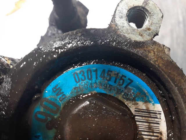 VAG 030145157 Bomba de dirección asistida  disponible España