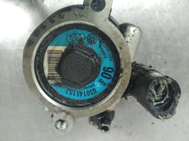 VAG 030145157 Bomba de dirección asistida  comprar en Albacete