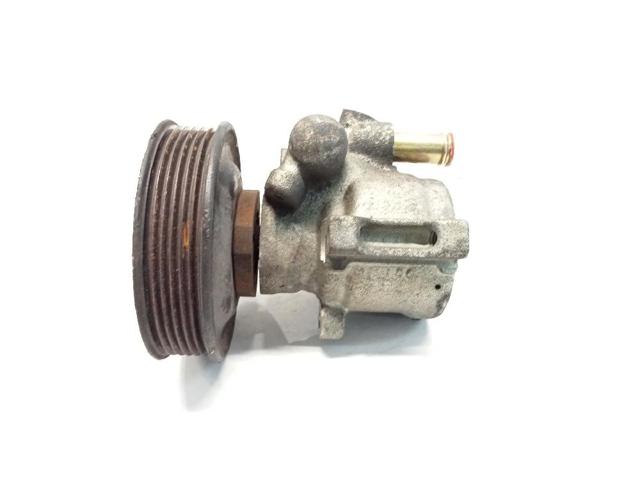 VAG 030145157D Bomba de dirección  en stock Salamanca