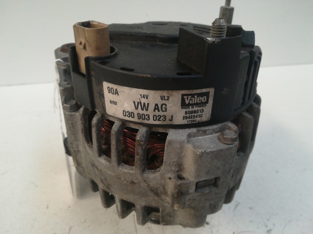 030903023J VAG Alternador  en stock Gandía
