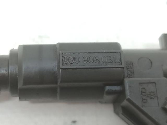 030906031J Inyector  en stock Sabadell