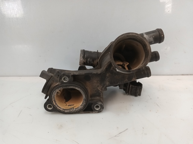 VAG 032121111AP Carcasa del termostato  comprar en Albacete