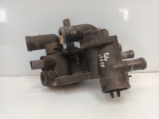 VAG 032121111AP Caja de termostato comprar Pamplona