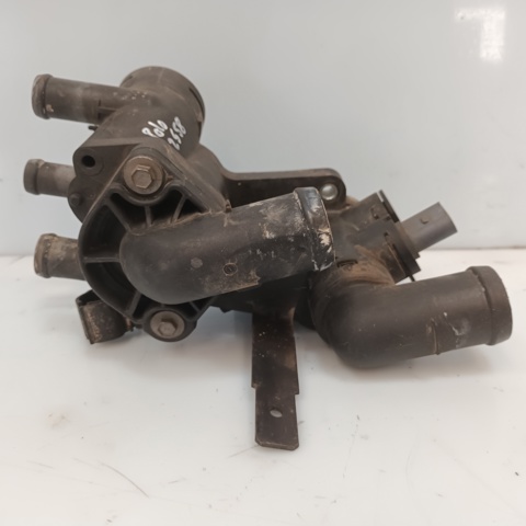 VAG 032121111AP Carcasa del termostato  comprar en Murcia