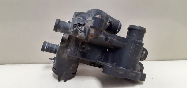Carcasa del termostato 032121111BM VAG