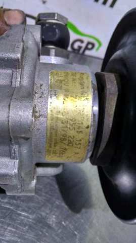 032145157A VAG Bomba de dirección  en stock Huelva
