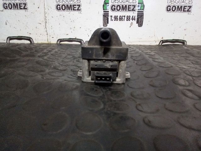 VAG 032905106F Bobina de encendido  disponible Valladolid