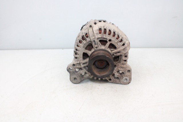 036903024H Alternador  en stock Sabadell