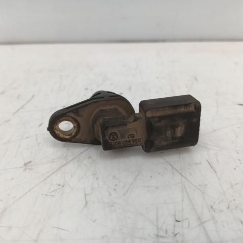 VAG 036907601B Sensor de posición del árbol de levas  disponible Valladolid