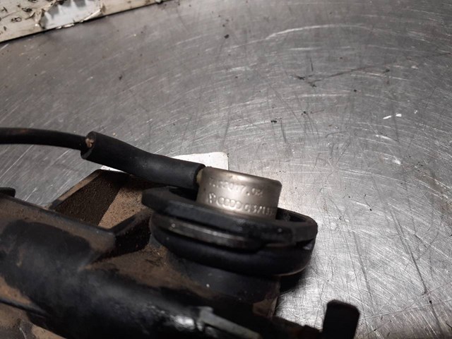 Regulador de presión de combustible, rampa de inyectores Volkswagen Passat 3A5, 351, 315