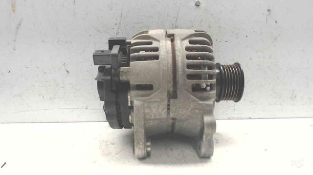 VAG 037903025 Alternador  en stock Terrassa
