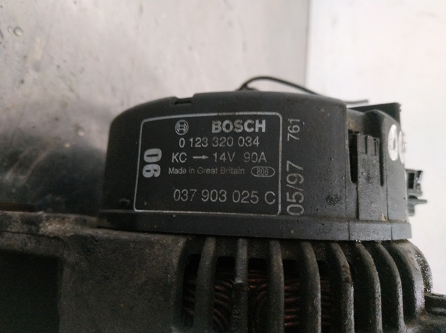 037903025C VAG Alternador  comprar en Oviedo