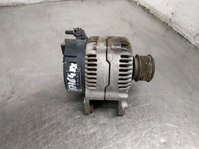 VAG 037903025C Alternador  comprar en Murcia