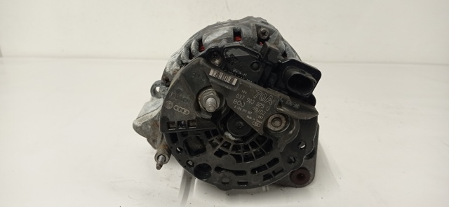 VAG 037903025G Alternador  en stock Terrassa