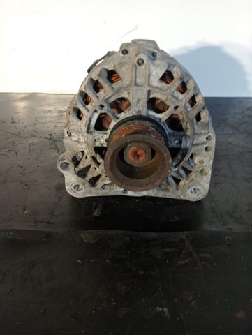 VAG 037903025T Alternador  en stock Salamanca