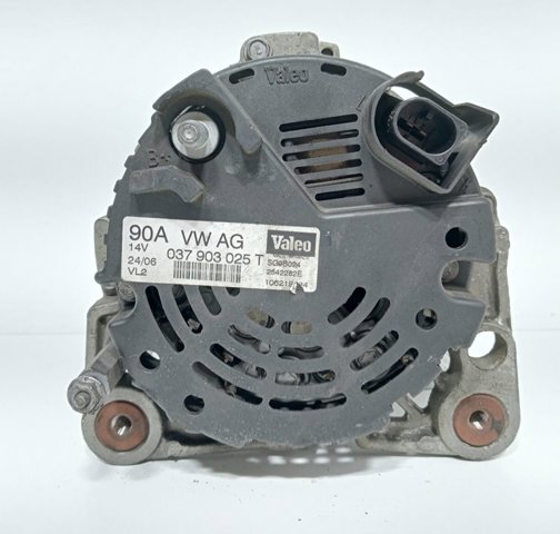 037903025T Alternador  disponible Málaga