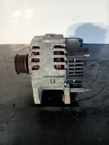 037903025T Alternador  disponible Málaga