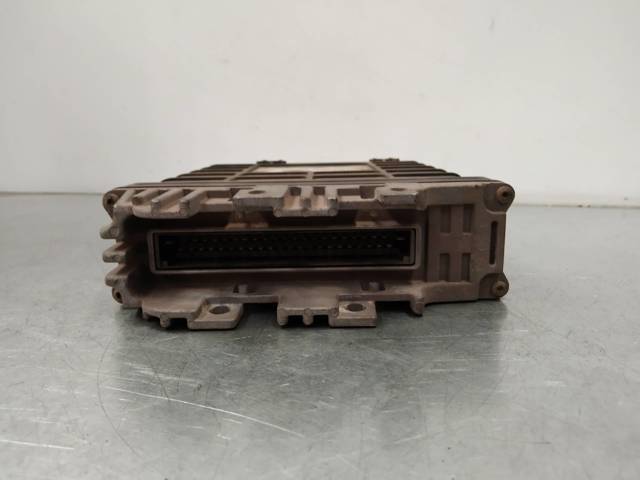 037906024D Módulo de control del motor (ECU)  en stock Sabadell